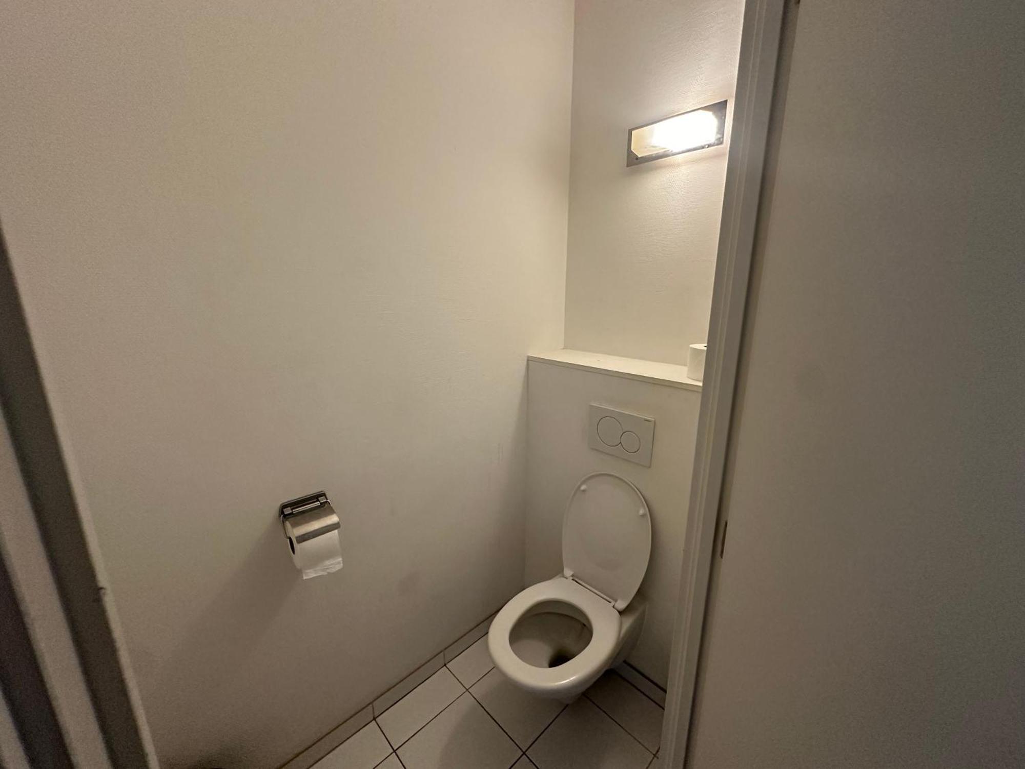2 Bedroom Apartment In Center With Balcony بروكسل المظهر الخارجي الصورة